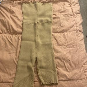 Boutique romper ! Very cute summery light brown romper size medium💞